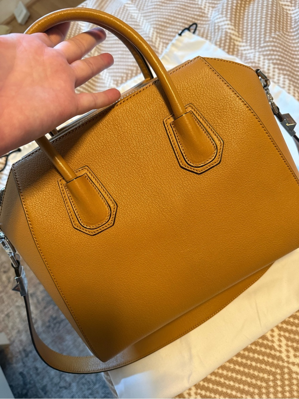 Givenchy Antigona Small Satchel in Light Brown - Picture 2 of 6